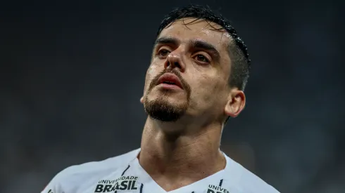 Photo by Miguel Schincariol/Getty Images – Fagner, lateral do Corinthians
