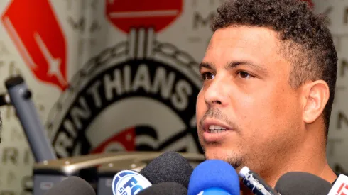 Ronaldo Fenômeno pós treino em CT Joaquim Grava (Foto: Mauro Horita/AGIF)