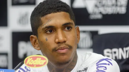 Foto: Fernanda Luz/AGIF - Raniel faz pedido de última hora no Santos