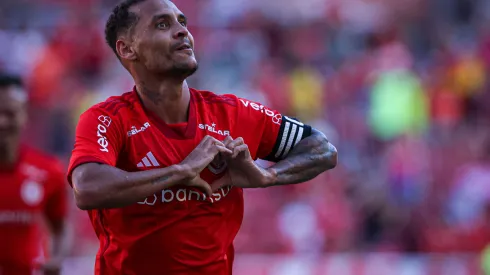 RS – Porto Alegre – 11/03/2023 – GAUCHO 2023, INTERNACIONAL X ESPORTIVO – Alan Patrick jogador do Internacional comemora seu gol durante partida contra o Clube Esportivo no estadio Beira-Rio pelo campeonato Gaucho 2023. Foto: Maxi Franzoi/AGIF
