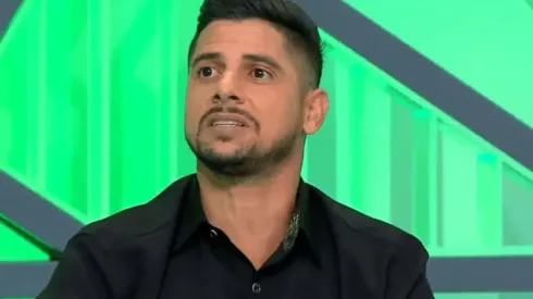 Foto: Reprodução / SBT - Cicinho se pronuncia após polêmica com o Cruzeiro