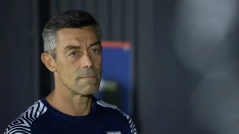 Foto: Diogo Reis/AGIF – Pedro Caixinha, técnico do Bragantino
