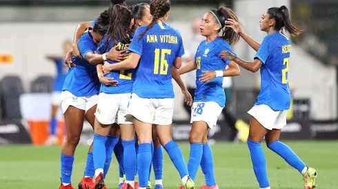 Mark Kolbe/Getty Images- Seleção Feminina durante amistoso contra a Australia