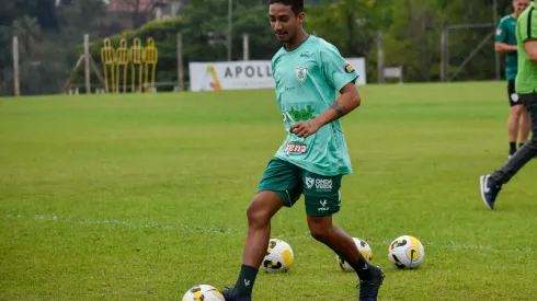 Foto: João Zebral / América – Arthur marca seu nome na história do Coelho.
