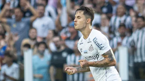 Foto: Diogo Reis/AGIF – Futuro de Zanocelo é incerto no Santos
