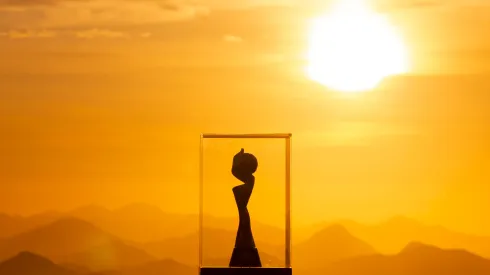 Thais Magalhães/CBF- Taça da Copa do Mundo Feminina