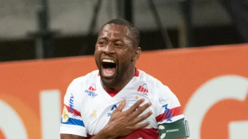 Foto: Kely Pereira/AGIF - Tinga negocia com o Cruzeiro