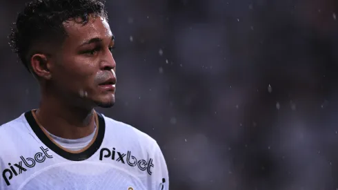 Foto: Ettore Chiereguini/AGIF - Adson tem caído de produção no Corinthians