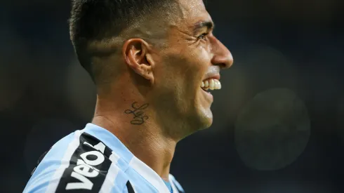 RS - PORTO ALEGRE - 08/04/2023 - GAUCHO 2023, GREMIO X CAXIAS - Luis Suarez jogador do Gremio comemora seu gol durante partida contra o Caxias no estadio Arena do Gremio pelo campeonato Gaucho 2023. Foto: Pedro H. Tesch/AGIF