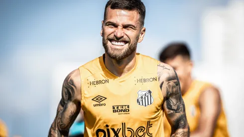 Foto: Raul Baretta/ Santos FC - Santos renova com Lucas Lima