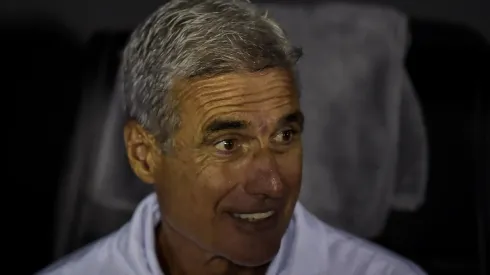RJ - Rio de Janeiro - 11/02/2023 - CARIOCA 2023, BOTAFOGO X BANGU - Luis Castro tecnico do Botafogo durante partida contra o Bangu no estadio Luso Brasileiro pelo campeonato Carioca 2023. Foto: Thiago Ribeiro/AGIF
