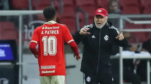 Foto: Pedro H. Tesch/AGIF - Alan Patrick e Mano Menezes