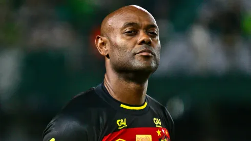 Foto: Gabriel Machado/AGIF - Companheiro de Love é um dos nomes desejados no Vasco.