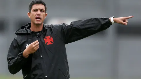 Foto: Daniel RAMALHO/VASCO - Barbieri deve mexer no time para confronto contra o Fortaleza.