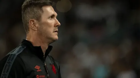 Foto: Jorge Rodrigues/AGIF - Paulo Turra comenta classificação do Furacão na Copa do Brasil.