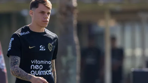 Foto: Marcello Zambrana/AGIF - Alessandro detalha situação de Barletta no Corinthians