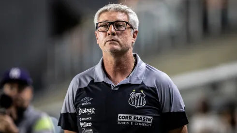 Foto: Abner Dourado/AGIF - Odair muda o Santos para decisão na Sul-Americana
