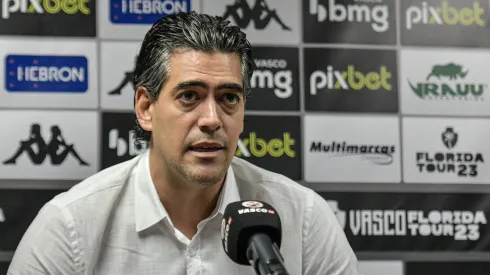 Foto: Thiago Ribeiro/AGIF - Bracks se reúne com Barbieri e Abel Braga