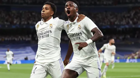 Julian Finney/Getty Images- Vinícius Jr. e Rodrygo, atacantes do Real Madrid
