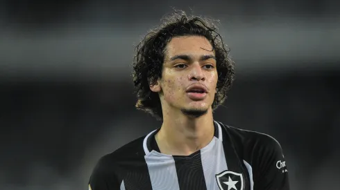 RJ – Rio de Janeiro – 12/05/2022 – COPA DO BRASIL 2022, BOTAFOGO X CEILANDIA – Matheus Nascimento jogador do Botafogo durante partida contra o Ceilandia no estadio Engenhao pelo campeonato Copa do Brasil 2022. Foto: Thiago Ribeiro/AGIF
