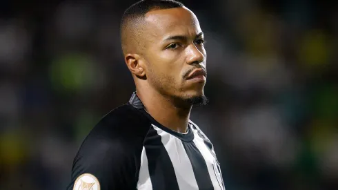 Foto: Vitor Silva/Botafogo – Marlon Freitas comenta sobre Luís Castro
