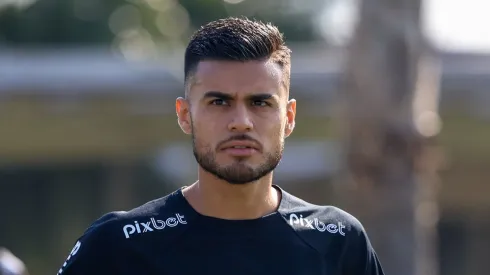 Foto: Marcello Zambrana/AGIF - Situação de Fausto Vera gera preocupação no Corinthians