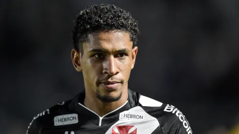 RJ - Rio de Janeiro - 02/02/2023 - CARIOCA 2023, VASCO X RESENDE - Paulo Victor jogador do Vasco durante partida contra o Resende no estadio Sao Januario pelo campeonato Carioca 2023. Foto: Thiago Ribeiro/AGIF