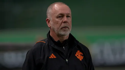 Alessandra Torres/AGIF- Mano Menezes, técnico do Inter