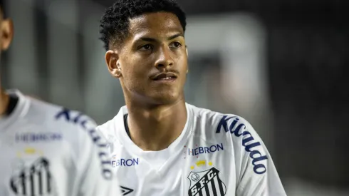 SP - SANTOS - 26/04/2023 - COPA DO BRASIL 2023, SANTOS X BOTAFOGO-SP - Angelo jogador do Santos durante partida contra o Botafogo-SP no estadio Vila Belmiro pelo campeonato Copa do Brasil 2023. Foto: Abner Dourado/AGIF