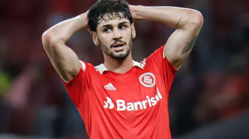 Foto: Maxi Franzoi/AGIF - Situação de Johnny azeda no Inter