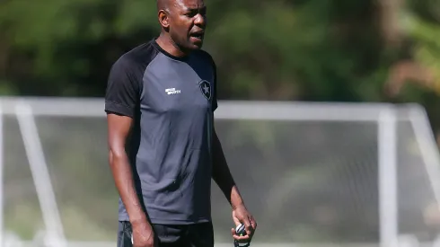 Foto: Vítor Silva/Botafogo - Caçapa se despede do Fogão.