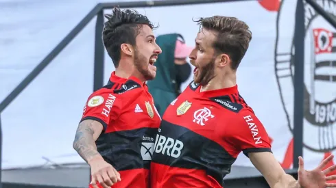 Foto: Marcello Zambrana/AGIF - Gustavo Henrique e Leo Pereira