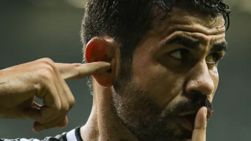 Foto: Fernando Moreno/AGIF – Diego Costa é desejado pelo Vasco.
