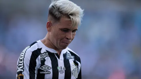 Foto: Jorge Rodrigues/AGIF - Situação de Soteldo é atualizada no Santos