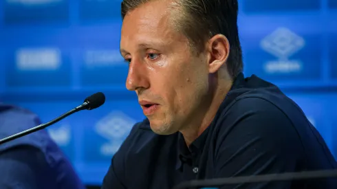 Foto: Maxi Franzoi/AGIF - Lucas Leiva comenta situação de Suárez no Grêmio