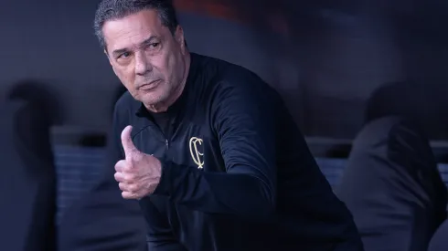 Ettore Chiereguini/AGIF- Vanderlei Luxemburgo, técnico do Corinthians
