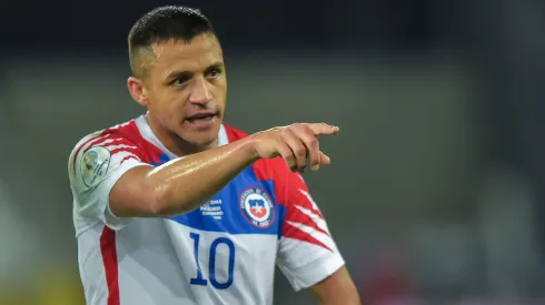 Foto: Thiago Ribeiro/AGIF – Alexis Sánchez recebe contato de time do Brasileirão
