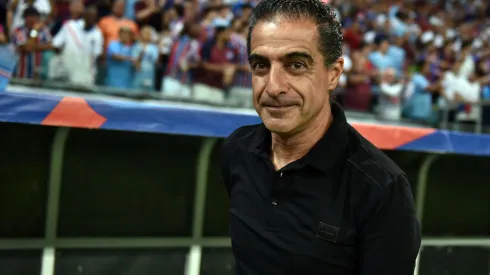 BA - SALVADOR - 04/07/2023 - COPA DO BRASIL 2023, BAHIA X GREMIO - Renato Paiva, tecnico do Bahia durante partida contra o Gremio no estadio Arena Fonte Nova pelo campeonato Copa do Brasil 2023. Foto: Walmir Cirne/AGIF