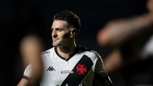 RJ - RIO DE JANEIRO - 06/08/2023 - BRASILEIRO A 2023, VASCO X GREMIO - Vegetti jogador do Vasco apos a partida contra o Gremio no estadio Sao Januario pelo campeonato Brasileiro A 2023. Foto: Jorge Rodrigues/AGIF