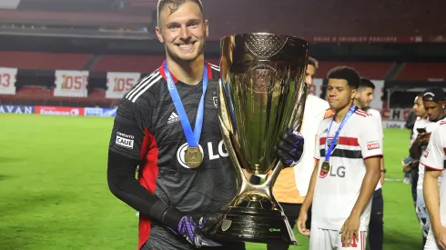 Foto: Rubens Chiri / saopaulofc.net – Lucas Perri deixou o São Paulo e hoje voa no Botafogo.
