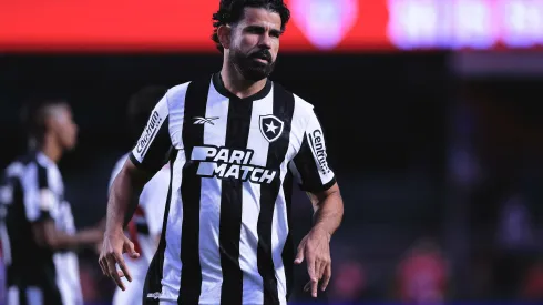 SP – SAO PAULO – 19/08/2023 – BRASILEIRO A 2023, SAO PAULO X BOTAFOGO – Diego Costa jogador do Botafogo durante partida contra o Sao Paulo no estadio Morumbi pelo campeonato Brasileiro A 2023. Foto: Ettore Chiereguini/AGIF
