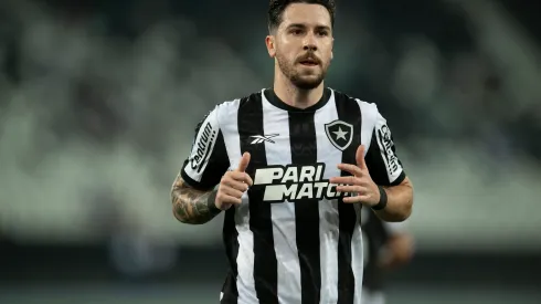 Foto: Jorge Rodrigues/AGIF – Gustavo Sauer fala sobre saída do Botafogo.