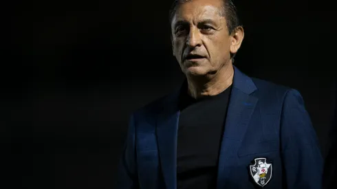 RJ - RIO DE JANEIRO - 23/07/2023 - BRASILEIRO A 2023, VASCO X ATHLETICO-PR - Ramon Diaz tecnico do Vasco durante partida contra o Athletico-PR no estadio Sao Januario pelo campeonato Brasileiro A 2023. Foto: Jorge Rodrigues/AGIF