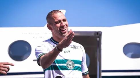 Gabriel Thá/Coritiba-  Islam Slimani, atacante do Coritiba
