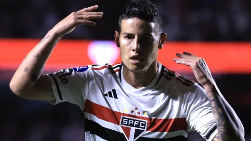 Foto: Marcello Zambrana/AGIF – James Rodríguez toma atitude no São Paulo
