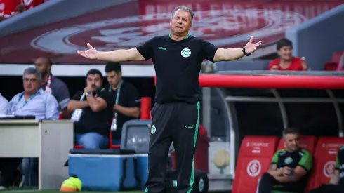 Foto: Maxi Franzoi/AGIF - Celso Roth faz críticas a Fernando Diniz.