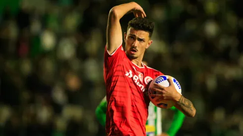 Foto: Luiz Erbes/AGIF - Cadorini falou sobre a falta de espaço no Inter.