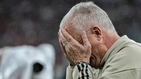 Foto: Thiago Ribeiro/AGIF – Desempenho do São Paulo fora de casa é uma preocupação.
