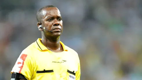 Foto: Fabio Castro/AGIF - PC de Oliveira analisa gol anulado do Botafogo