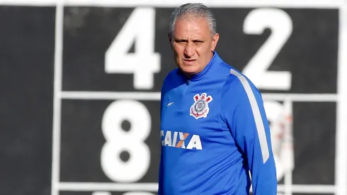 Foto: Daniel Vorley/AGIF - Tite interessa ao Corinthians